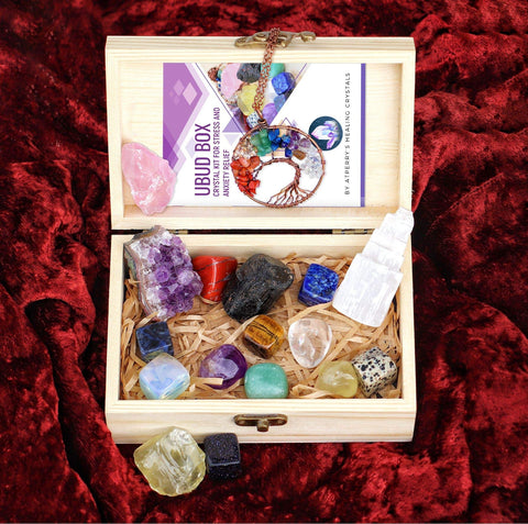 AtPerry's 16 LARGE Natural Healing Crystals Set in Wooden Box - Tumbled, Rough & Raw Crystals, Including Selenite Tower, Black T