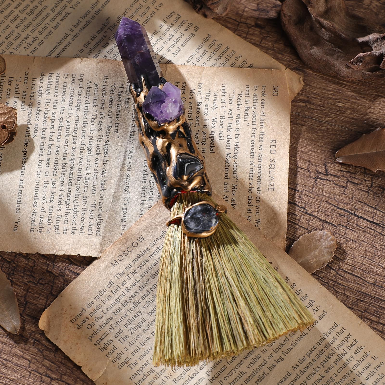 RENEMEGO Crystal Witch Altar Broom - Handmade Magic Witch Broomstick with Amethyst Natural Healing Crystals Stones Hexagonal Poi