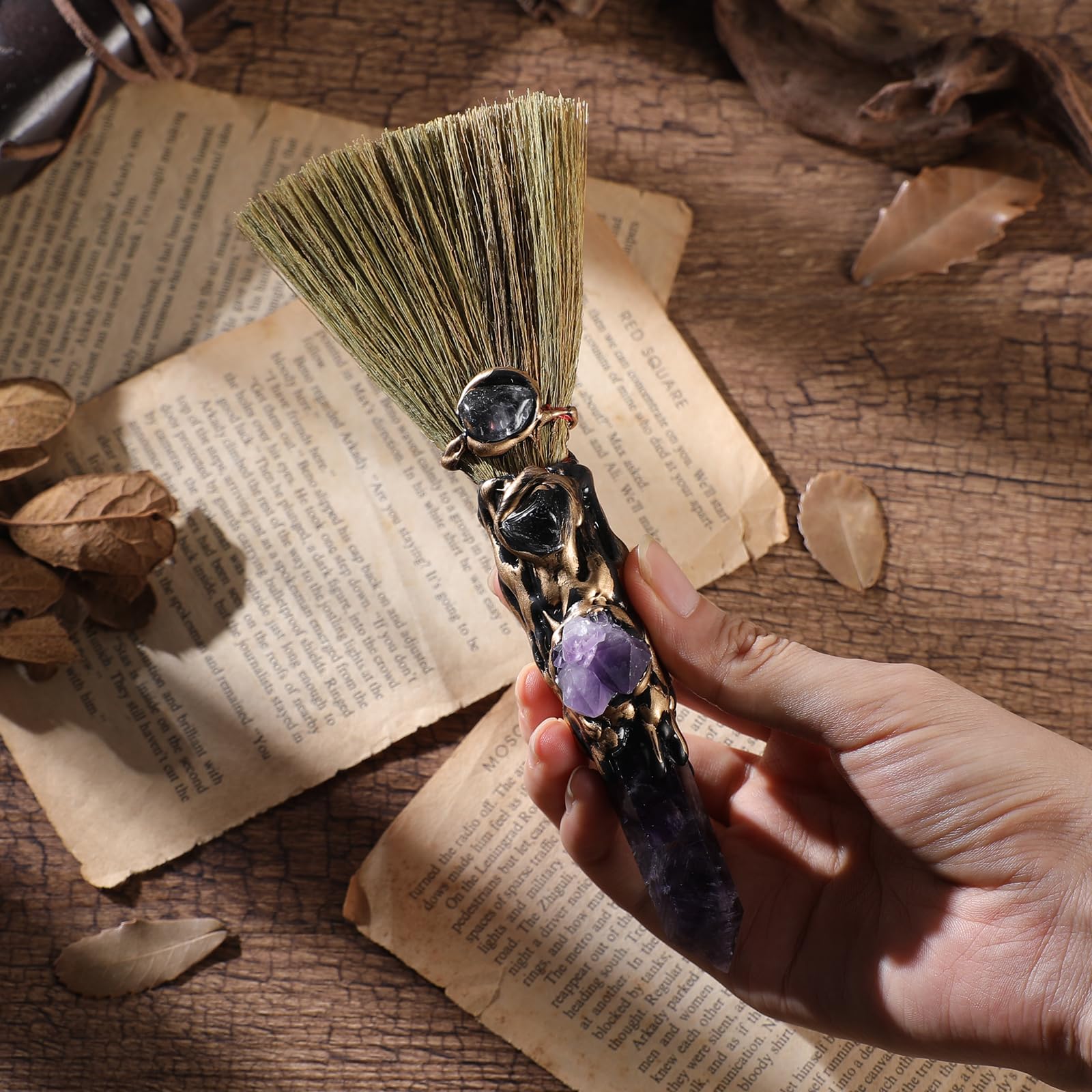 RENEMEGO Crystal Witch Altar Broom - Handmade Magic Witch Broomstick with Amethyst Natural Healing Crystals Stones Hexagonal Poi
