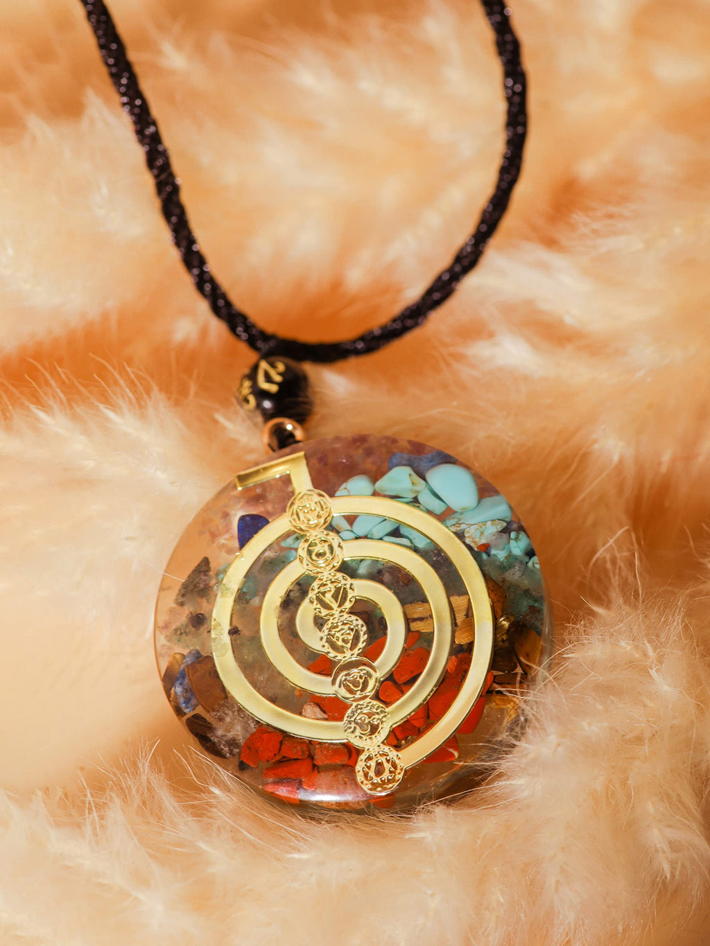 MINACHI Orgone Necklace, 7 Chakra Orgonite Pendant for Spiritual Healing and Positive Energy Meditation