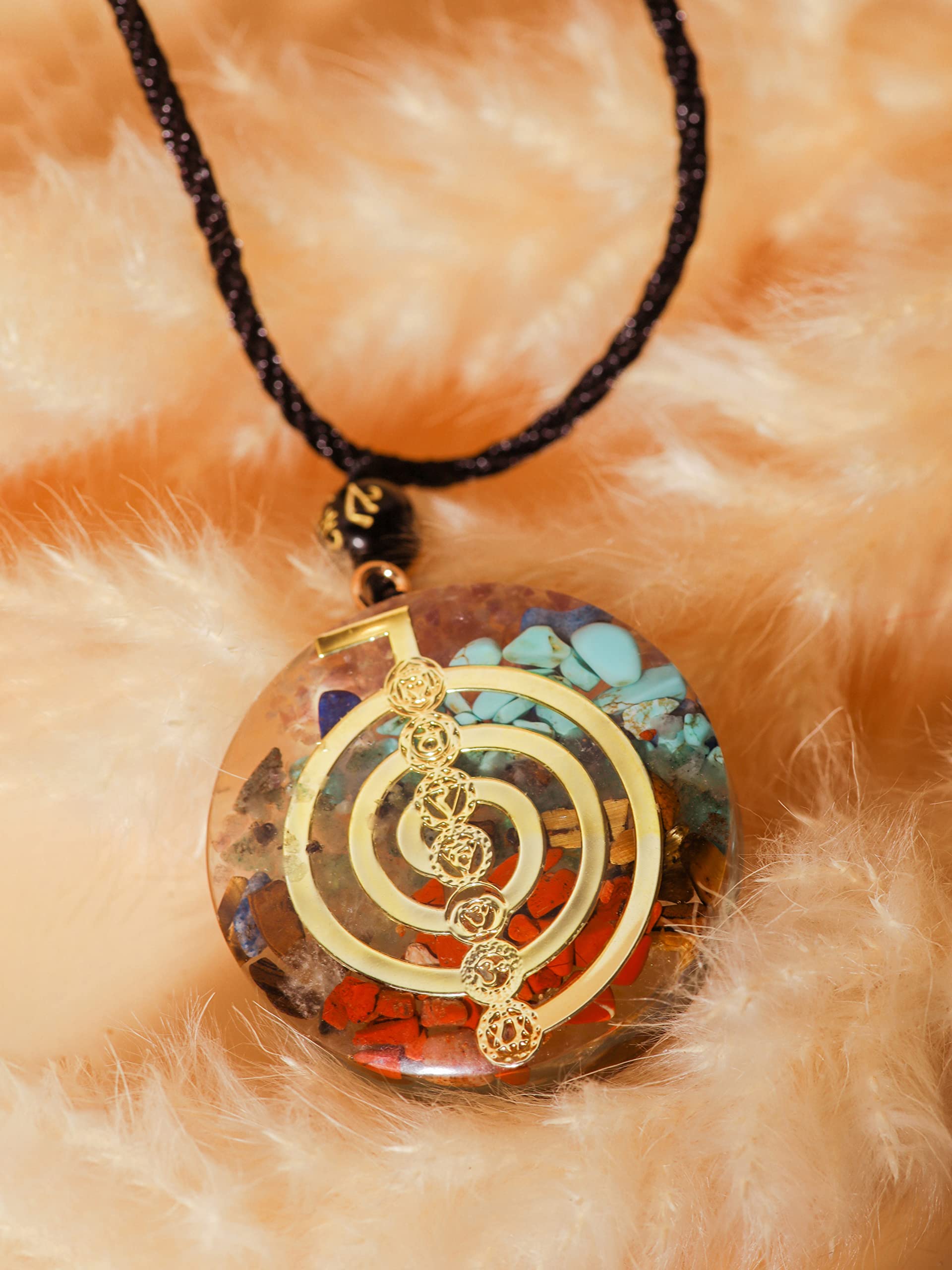 MINACHI Orgone Necklace, 7 Chakra Orgonite Pendant for Spiritual Healing and Positive Energy Meditation