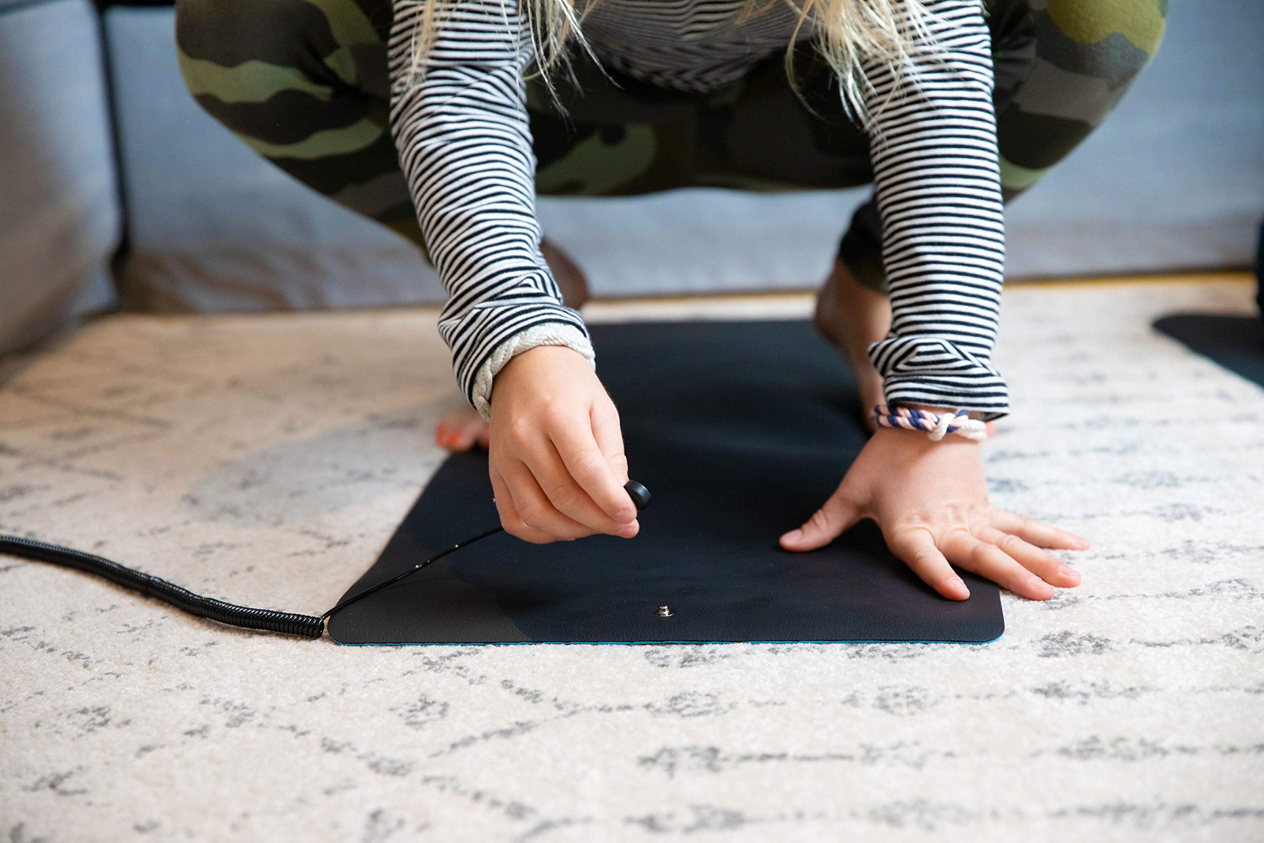 Earthing Universal Mat Kit, Clint Obers Products, Grounding Mat for Office, Living Room, Kitchen