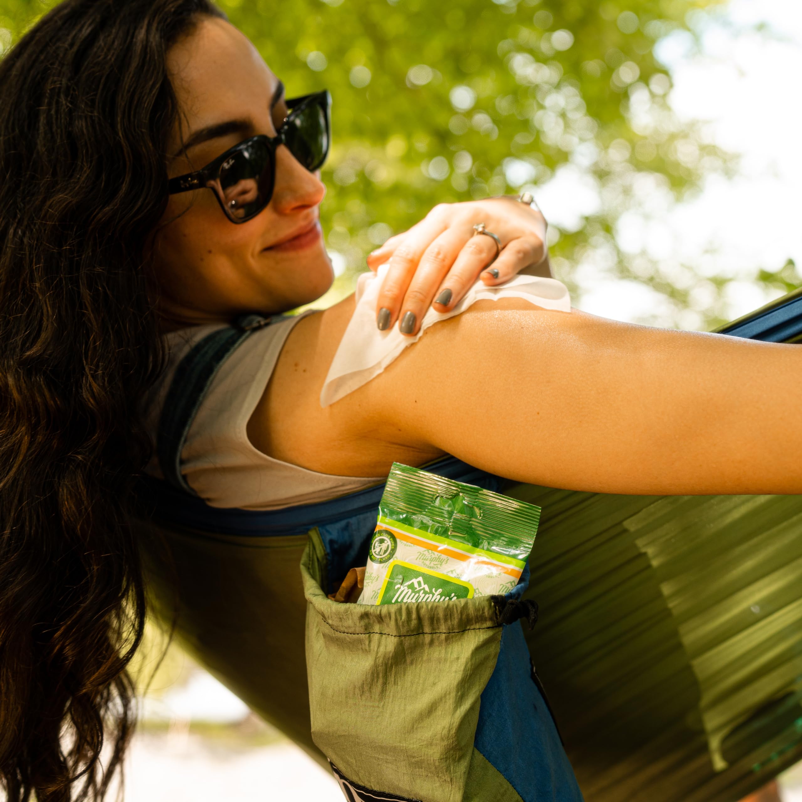 Murphys Naturals Mosquito Repellent Wipes | DEET Free | Made with Plant Based Essential Oils | Includes Citronella + Lemongrass