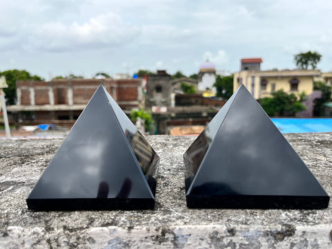 Large Black Shungite Pyramid | EMF Protection | Meditation | Home Protection Crystal | Home Decor Crystal | Detox Crystal | Puri