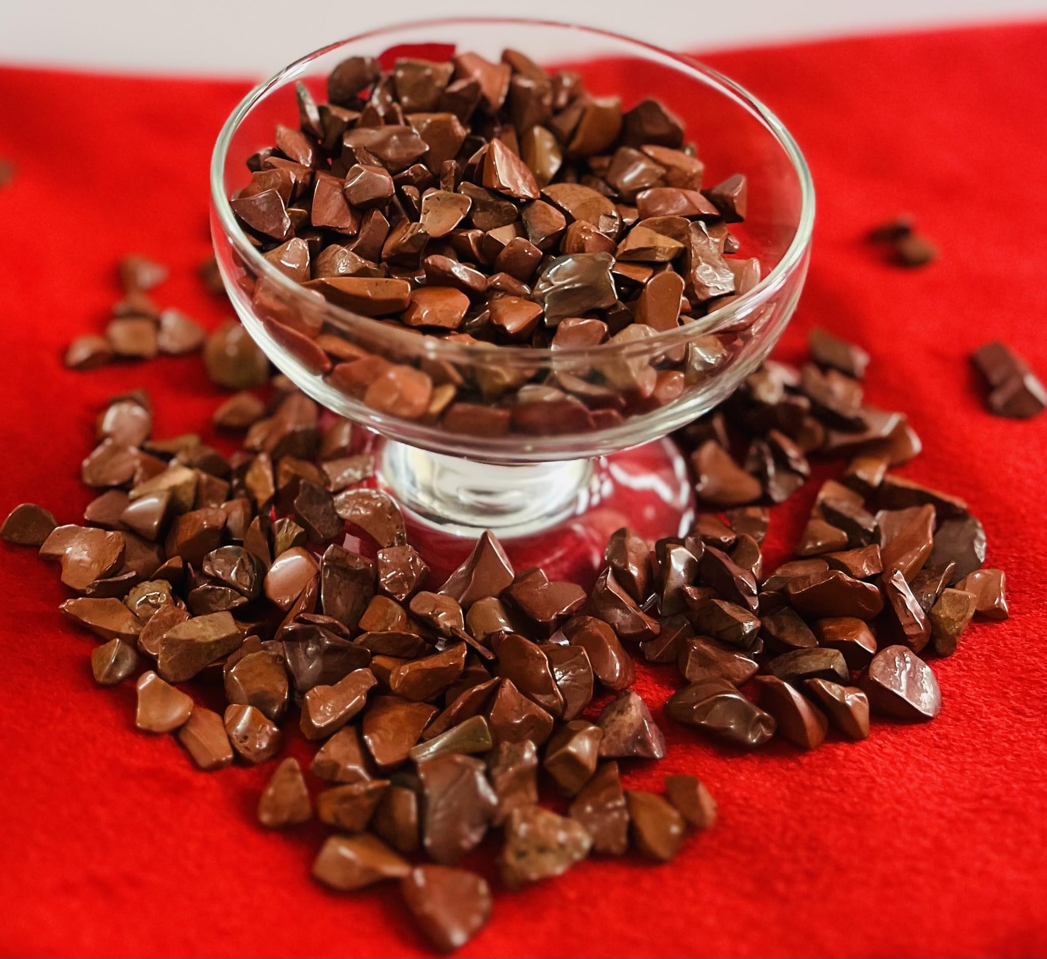 Indian Consigners Natural Crushed Polished Tumbled Gem Stone Chips, Decoration & Healing Crystals (Red Jasper)