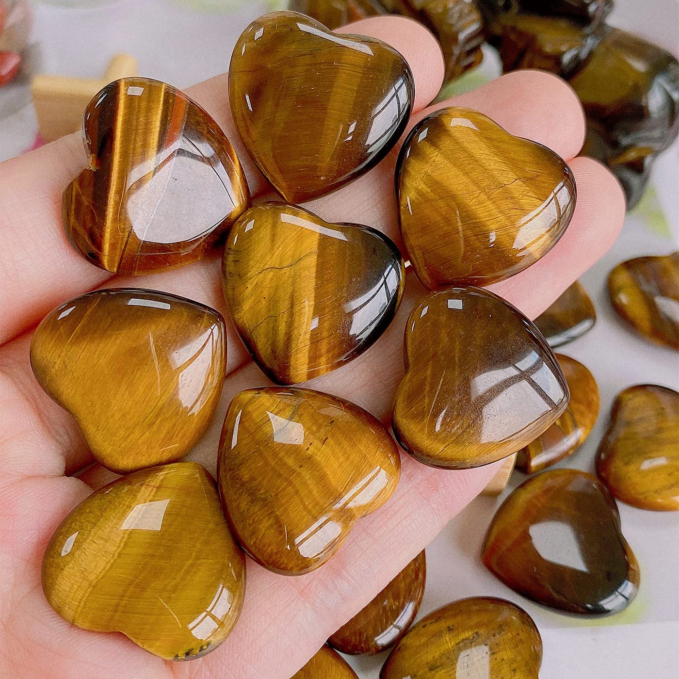 QINJIEJIE 20 PCS Natural Heart Healing Crystals Tigers Eye Polished Crystal Stones Mini Cute Pocket Palm Love Gemstones Set Bulk