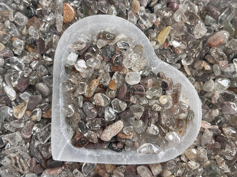 GAF TREASURES 2 oz Lot Natural Semi Tumbled Gemstone Chips, Crushed Mini Crystals, Undrilled Crystal Chips (Rutilated Quartz Mix