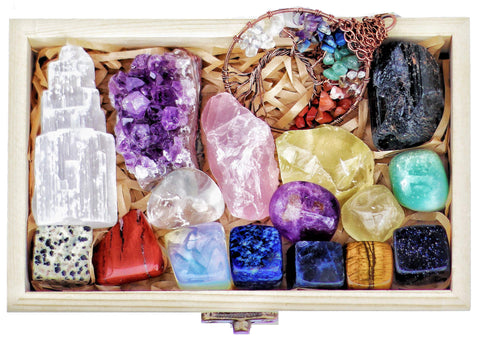 AtPerry's 16 LARGE Natural Healing Crystals Set in Wooden Box - Tumbled, Rough & Raw Crystals, Including Selenite Tower, Black T