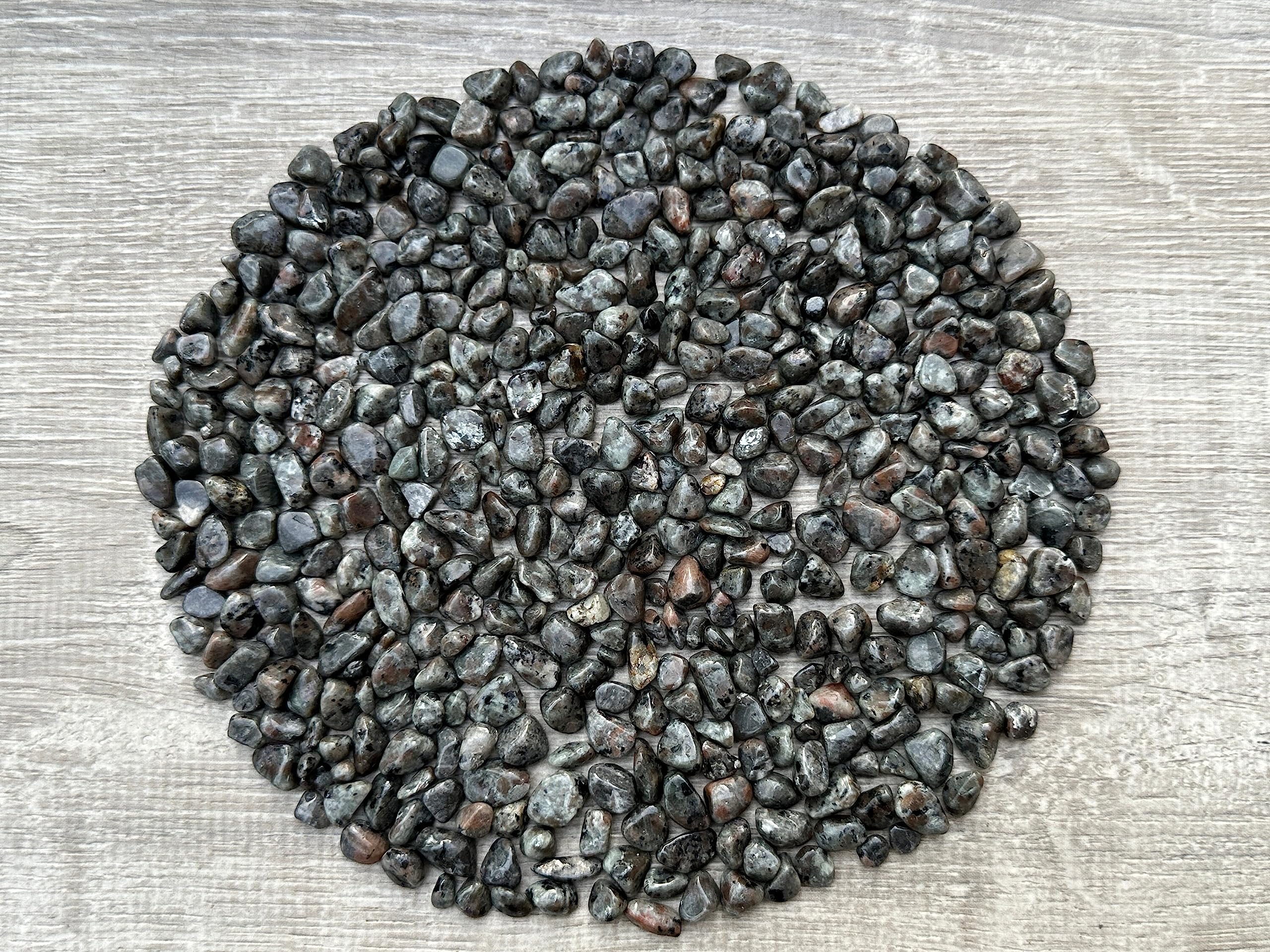 GAF TREASURES 2 oz Lot Natural Semi Tumbled Gemstone Chips, Crushed Mini Crystals, Undrilled Crystal Chips (Flame)