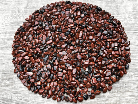 GAF TREASURES 2 oz Lot Natural Semi Tumbled Gemstone Chips, Crushed Mini Crystals, Undrilled Crystal Chips (Mahogany Obsidian)