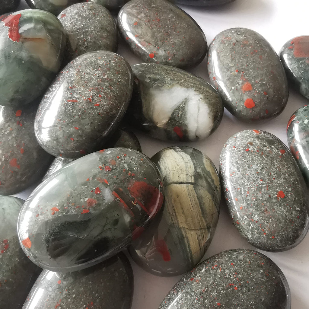 Loveliome Natural Africa Bloodstone Oval Polished Worry Stones, Healing Crystal Indoor Fountain Stones Massage Energy Anxiety Re